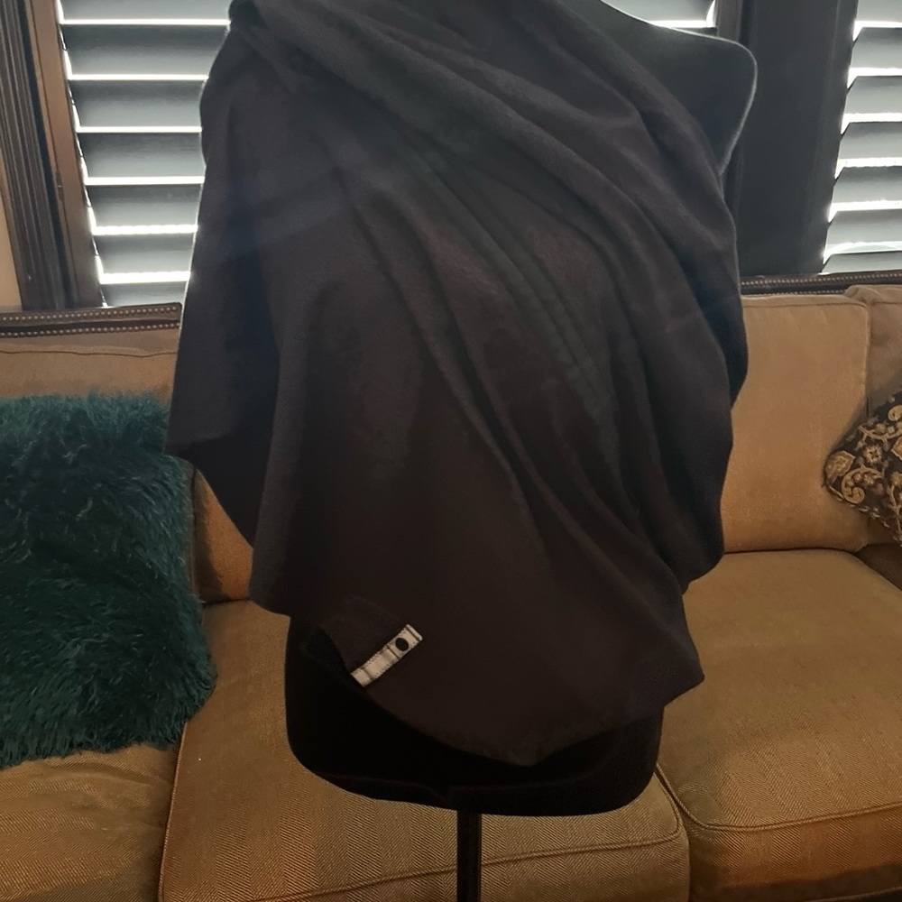 Lululemon scarf